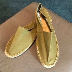 Soludos Olive Green Size 39 Never Worn